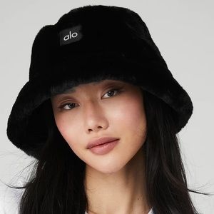 New Alo Yoga Faux Fur Bucket Hat